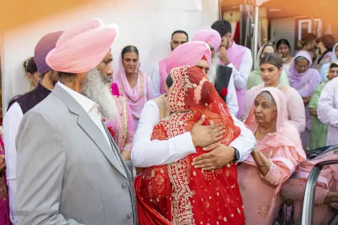 traditional wedding photographer bc